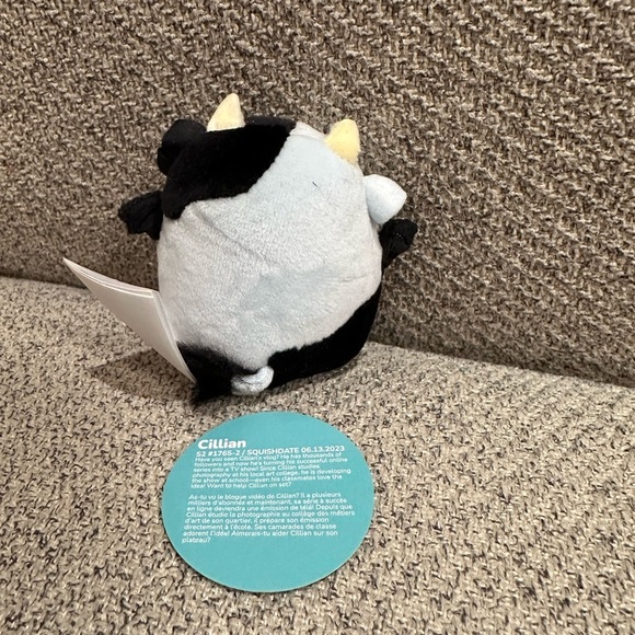 Nwt 2" Cillian Micromallow  Cow Squishmallows - Picture 3 of 3